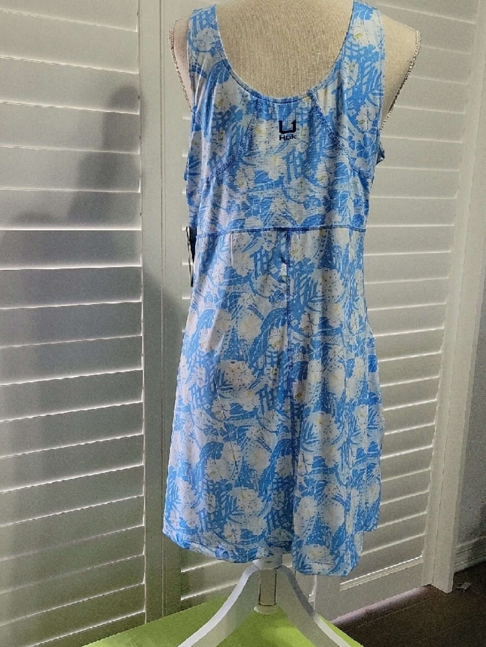 Light Blue Floral Sleeveless Day Dress - Picture 4 of 10